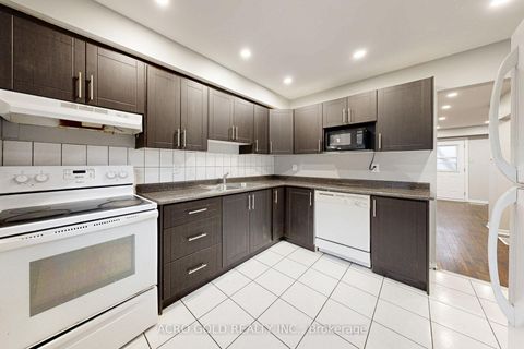 Photo 13 at 62 - 441 Military Trail, Morningside, Toronto