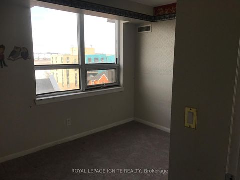 Photo 3 at 602 - 4 Elsinore Path, New Toronto, Toronto