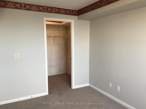 Photo 5 at 602 - 4 Elsinore Path, New Toronto, Toronto