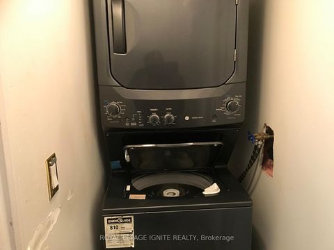 Photo 7 at 602 - 4 Elsinore Path, New Toronto, Toronto