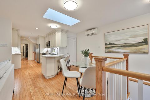 Photo 11 at 25 Fleming Crescent, Leaside, Toronto