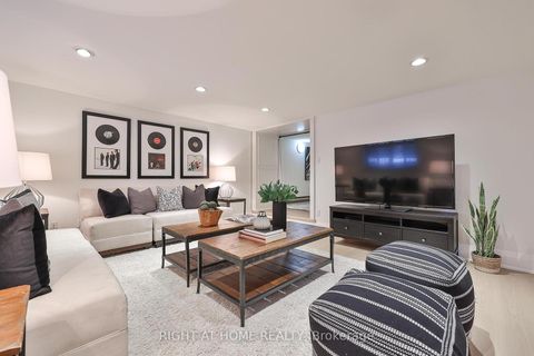 Photo 30 at 25 Fleming Crescent, Leaside, Toronto