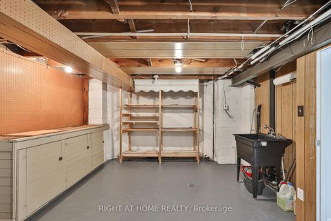 Photo 33 at 25 Fleming Crescent, Leaside, Toronto