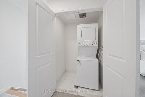 Photo 11 at 6 - 485 Beresford Path, Central, Oshawa