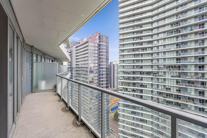 Photo 19 at 2507 - 115 McMahon Drive, Bayview Village, Toronto