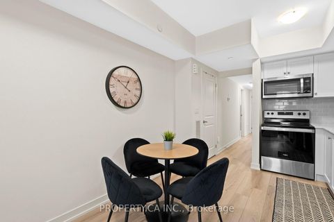 Photo 8 at 2207 - 58 Elizabeth Street S, Mill Pond, Richmond Hill