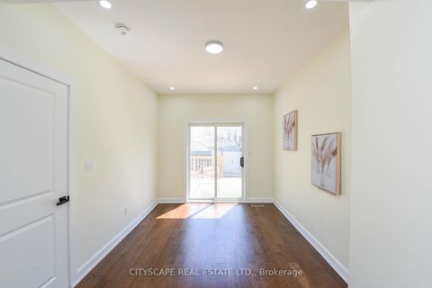 Photo 7 at 3134 Merrit Avenue N, Malton, Mississauga