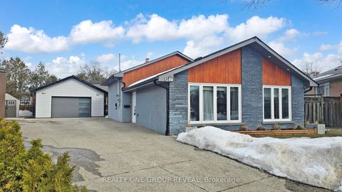 Photo 2 at 5 Jenson Court, Clairville, Toronto