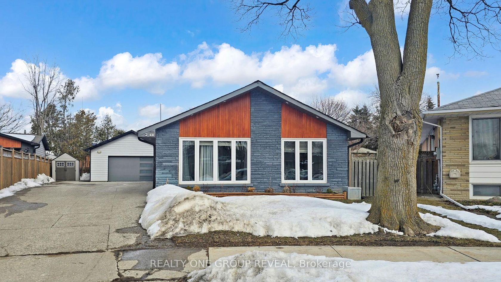 5 Jenson Court, Clairville, Toronto 