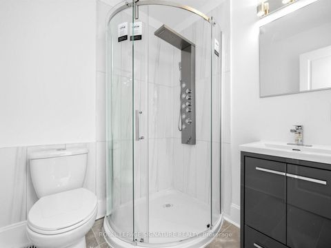 Photo 26 at 21B Roseland Drive, Alderwood, Toronto