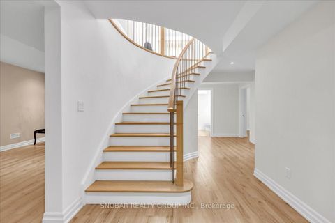 Photo 23 at 46 Poplar Avenue, City Centre West, Toronto