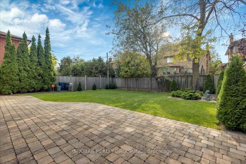 Photo 33 at 46 Poplar Avenue, City Centre West, Toronto