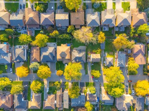 Photo 41 at 46 Poplar Avenue, City Centre West, Toronto