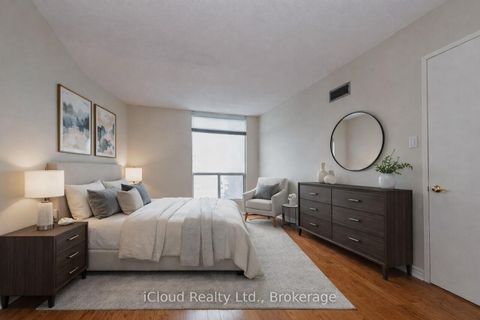 Photo 8 at 30 Holly Street, Mount Pleasant West, Toronto