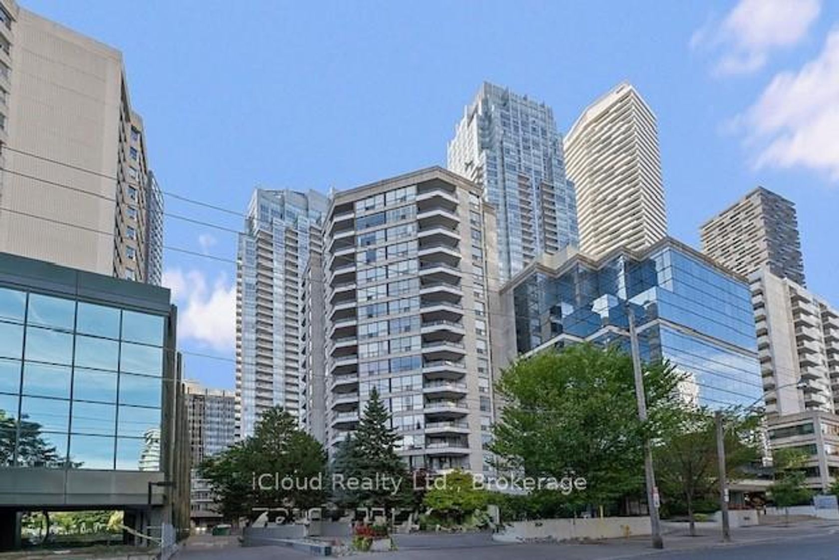 30 Holly Street, Mount Pleasant West, Toronto 