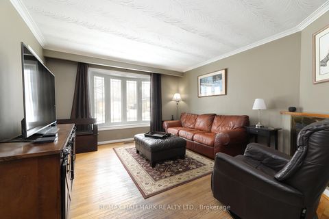 Photo 2 at 27 Slan Avenue, Morningside, Toronto