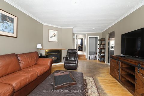 Photo 4 at 27 Slan Avenue, Morningside, Toronto