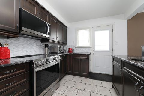 Photo 9 at 27 Slan Avenue, Morningside, Toronto