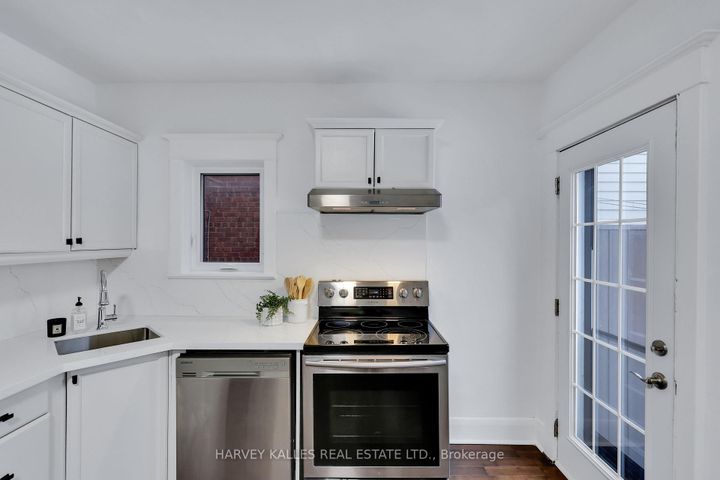 Photo 18 at 318 Forman Avenue, Mount Pleasant East, Toronto