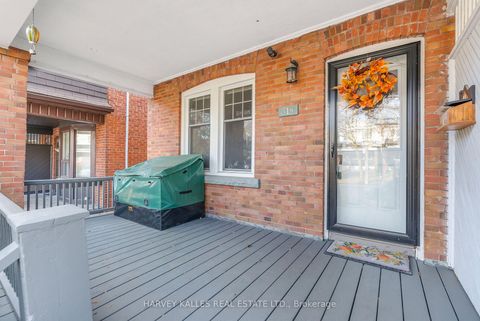 Photo 1 at 318 Forman Avenue, Mount Pleasant East, Toronto