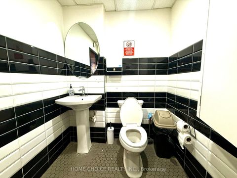 Photo 6 at 263 King Street E, Moss Park, Toronto