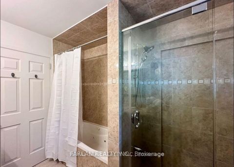 Photo 10 at 38 Lake Avenue, Oak Ridges Lake Wilcox, Richmond Hill