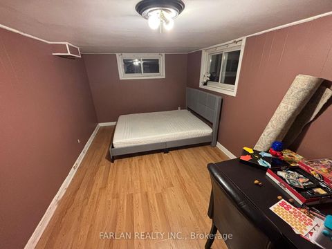 Photo 16 at 38 Lake Avenue, Oak Ridges Lake Wilcox, Richmond Hill