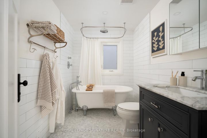 Photo 23 at 119 Alton Avenue, South Riverdale, Toronto