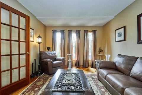Photo 5 at 4 Camor Court, Highland Creek, Toronto