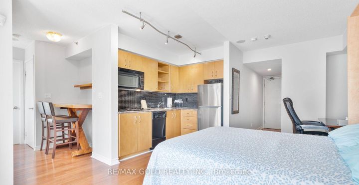 Photo 9 at 1506 - 200 Victoria Street, Yonge Corridor, Toronto