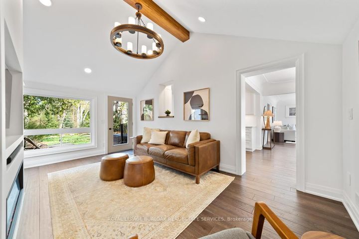 Photo 15 at 321 Guelph Line, Roseland, Burlington