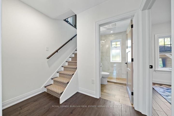 Photo 16 at 321 Guelph Line, Roseland, Burlington