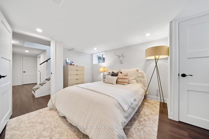 Photo 33 at 321 Guelph Line, Roseland, Burlington