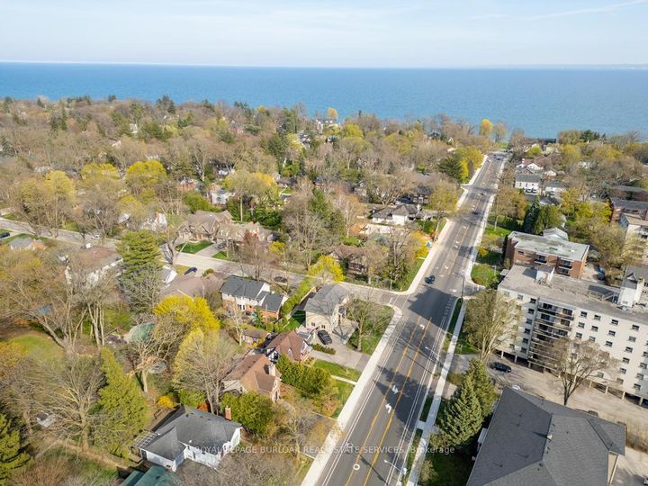 Photo 44 at 321 Guelph Line, Roseland, Burlington