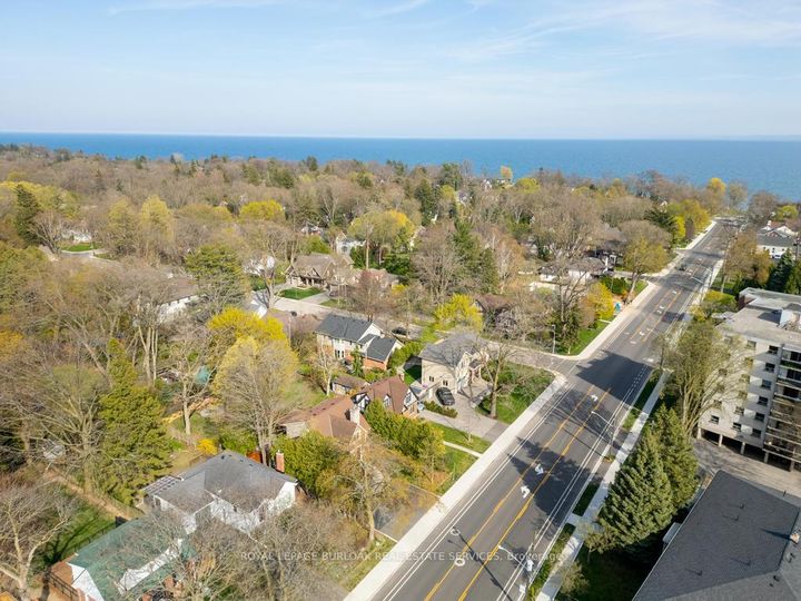 Photo 45 at 321 Guelph Line, Roseland, Burlington