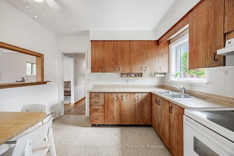 Photo 1 at 21 Tripp Crescent, Dorset Park, Toronto