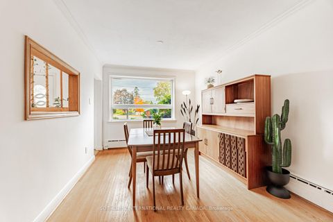 Photo 4 at 21 Tripp Crescent, Dorset Park, Toronto