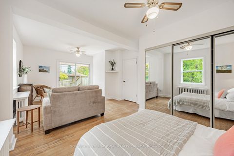 Photo 8 at 21 Tripp Crescent, Dorset Park, Toronto