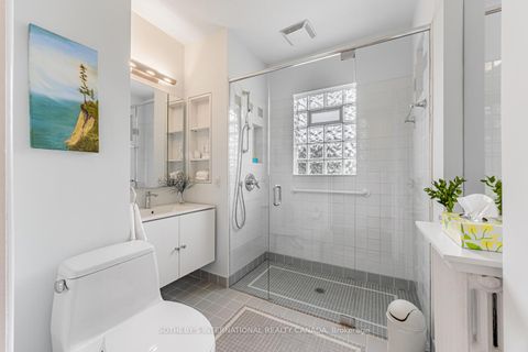 Photo 9 at 21 Tripp Crescent, Dorset Park, Toronto