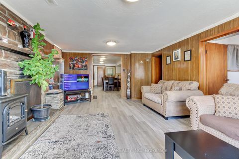 Photo 7 at 22A Kingsdown Drive S, Ionview, Toronto