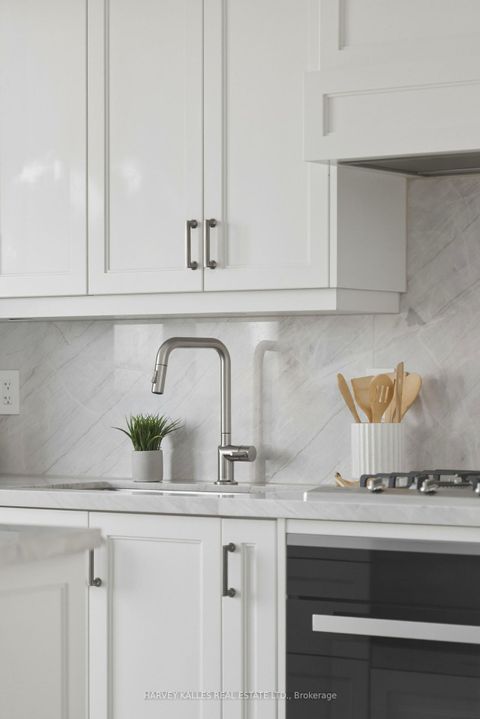 Photo 13 at 808 - 181 Davenport Road, Annex, Toronto