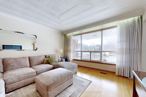 Photo 9 at 167 Cornelius Parkway, Maple Leaf, Toronto