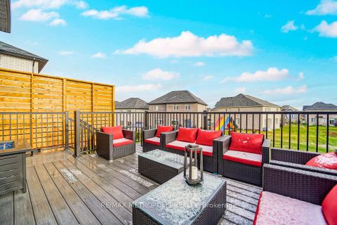 Photo 6 at 22 Haskins Crescent, Keswick South, Georgina