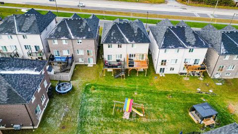 Photo 7 at 22 Haskins Crescent, Keswick South, Georgina