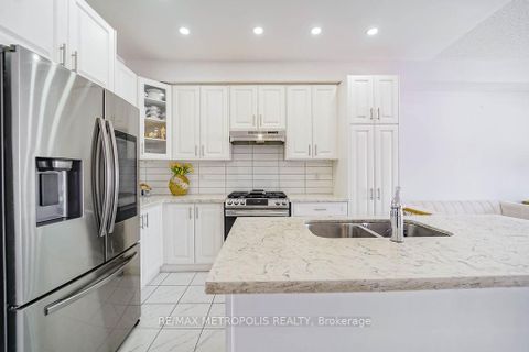 Photo 16 at 22 Haskins Crescent, Keswick South, Georgina