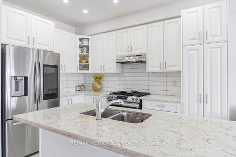 Photo 18 at 22 Haskins Crescent, Keswick South, Georgina