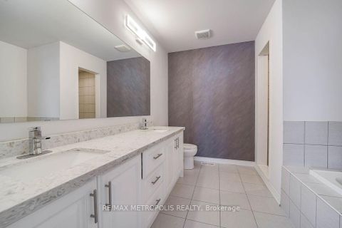 Photo 37 at 22 Haskins Crescent, Keswick South, Georgina