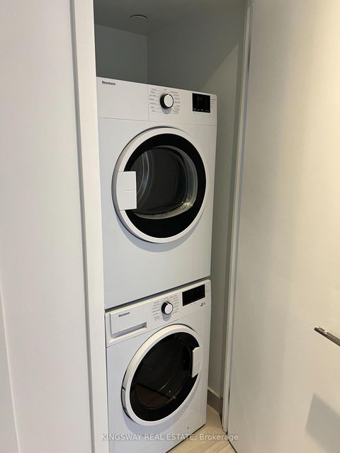 Photo 5 at 306 - 55 Mercer Street, Waterfront Communities C1, Toronto