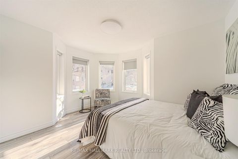 Photo 22 at 101 - 10 Turntable Crescent, Junction, Toronto