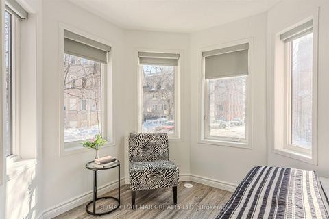 Photo 24 at 101 - 10 Turntable Crescent, Junction, Toronto